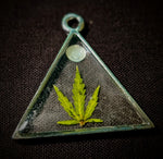 Load image into Gallery viewer, Marijuana leaf pendants
